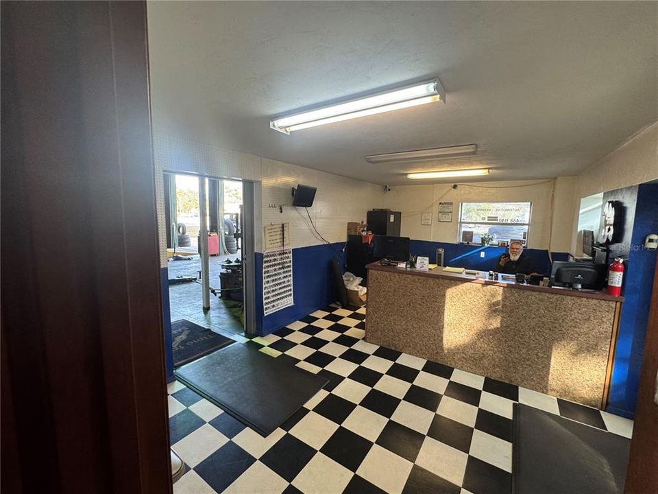 For Sale: $250,000 (0 beds, 0 baths, 1530 Square Feet)