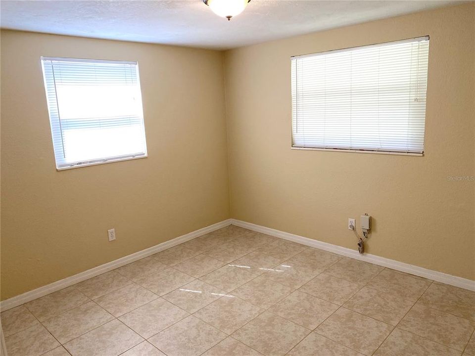 For Rent: $2,700 (3 beds, 2 baths, 1444 Square Feet)