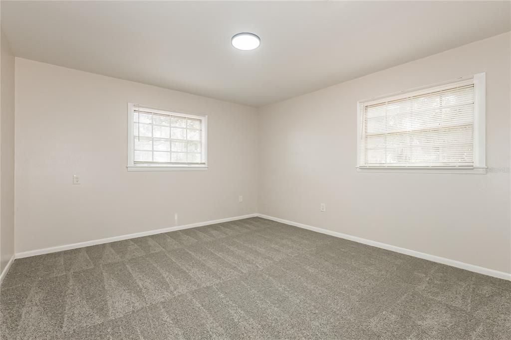 На продажу: $379,900 (3 спален, 2 ванн, 2034 Квадратных фут)