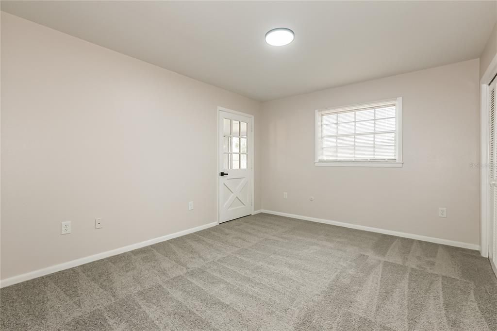 На продажу: $379,900 (3 спален, 2 ванн, 2034 Квадратных фут)