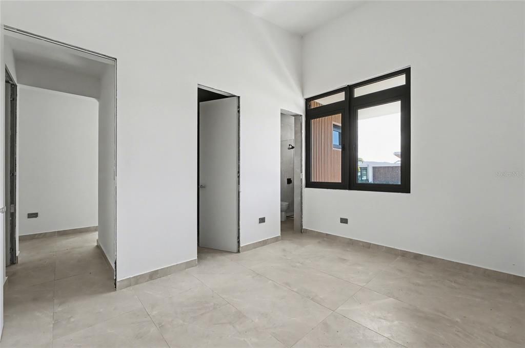 待售: $3,150,000 (4 贝兹, 4 浴室, 4300 平方英尺)