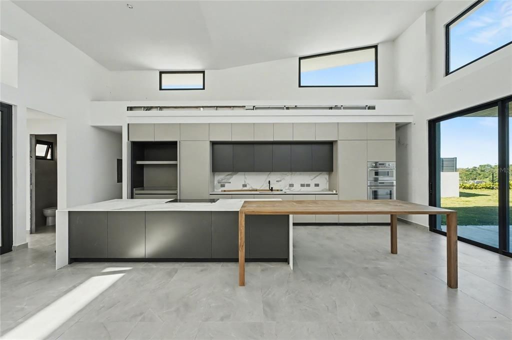 待售: $3,150,000 (4 贝兹, 4 浴室, 4300 平方英尺)