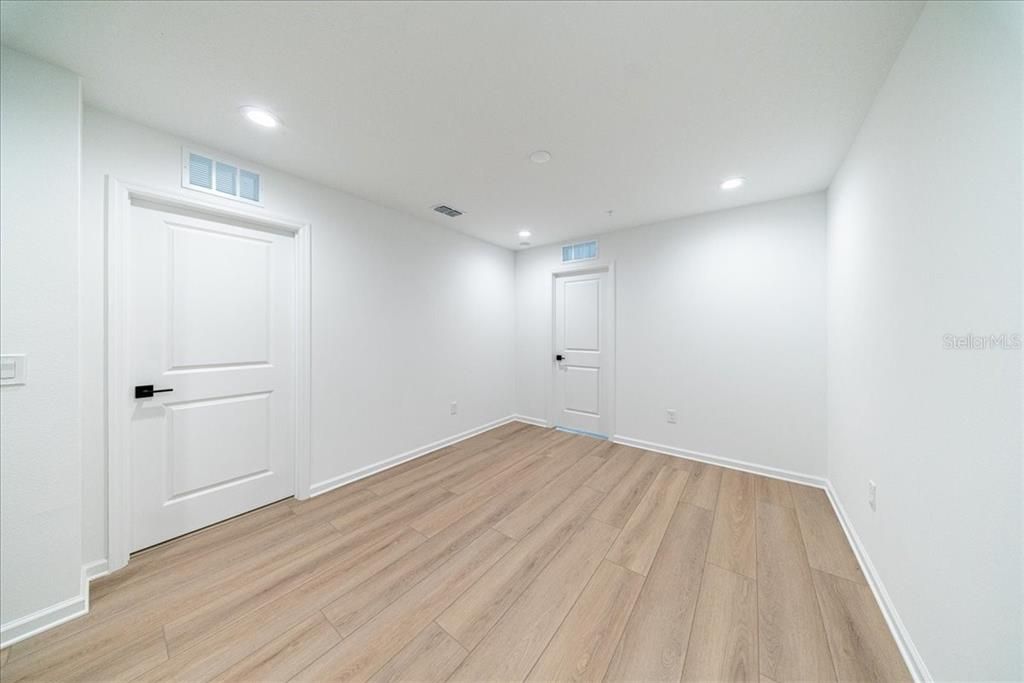 出租: $2,850 (4 贝兹, 3 浴室, 2031 平方英尺)