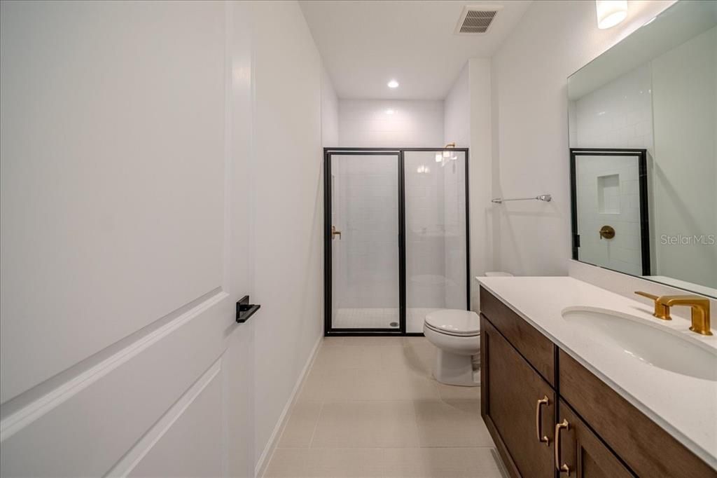 出租: $2,850 (4 贝兹, 3 浴室, 2031 平方英尺)