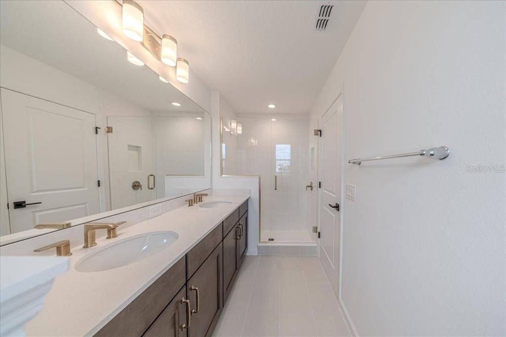 出租: $2,850 (4 贝兹, 3 浴室, 2031 平方英尺)