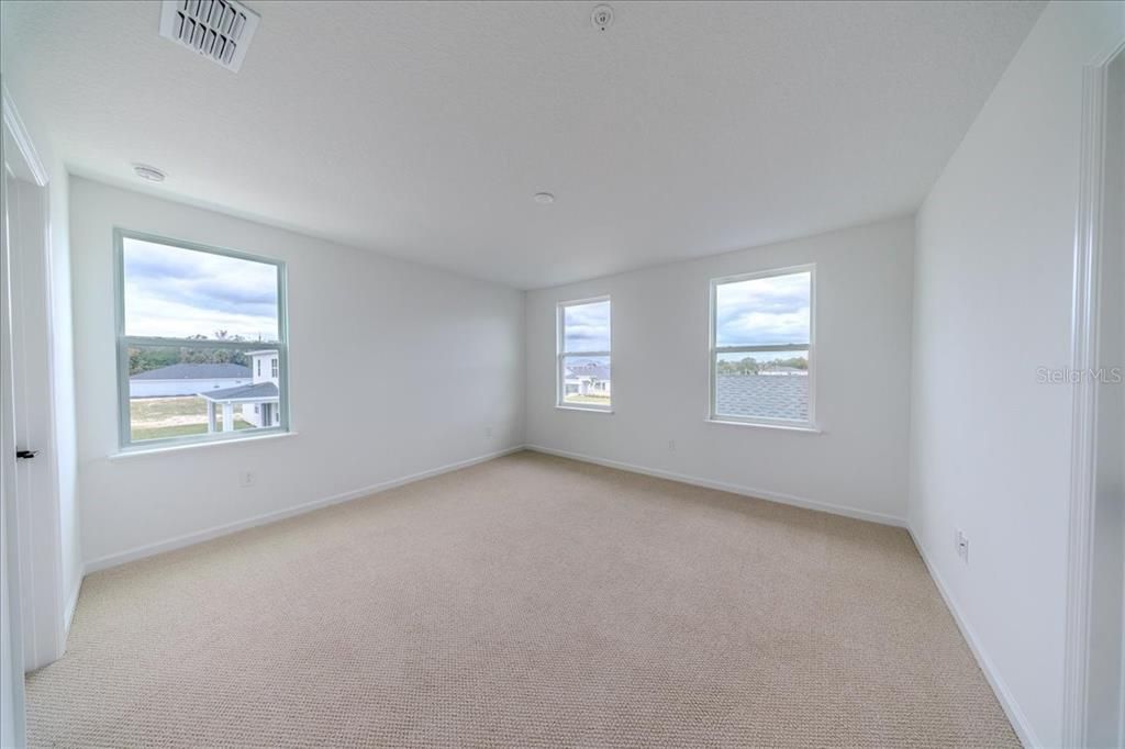 出租: $2,850 (4 贝兹, 3 浴室, 2031 平方英尺)