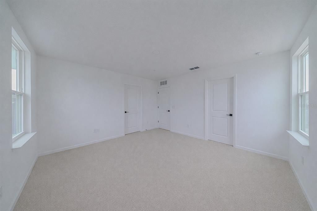 出租: $2,850 (4 贝兹, 3 浴室, 2031 平方英尺)