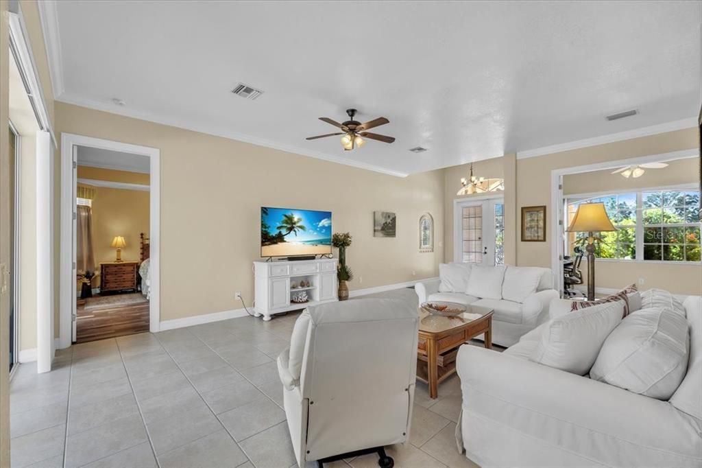 For Sale: $399,000 (3 beds, 2 baths, 1850 Square Feet)