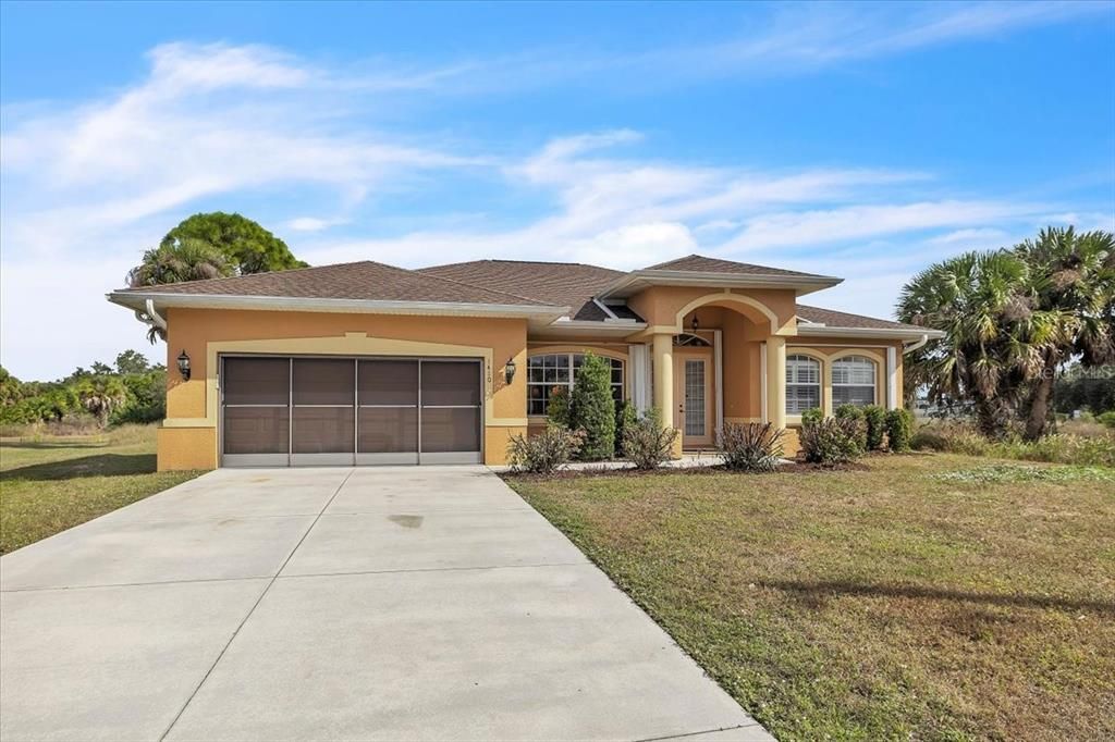 For Sale: $399,000 (3 beds, 2 baths, 1850 Square Feet)