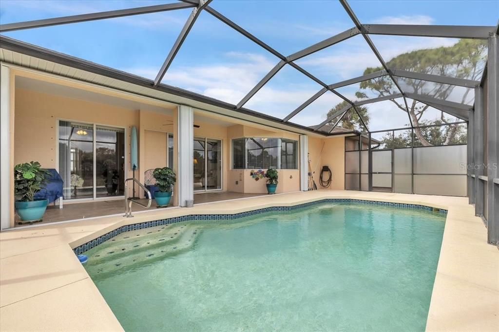 For Sale: $399,000 (3 beds, 2 baths, 1850 Square Feet)