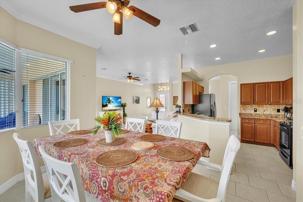 For Sale: $399,000 (3 beds, 2 baths, 1850 Square Feet)