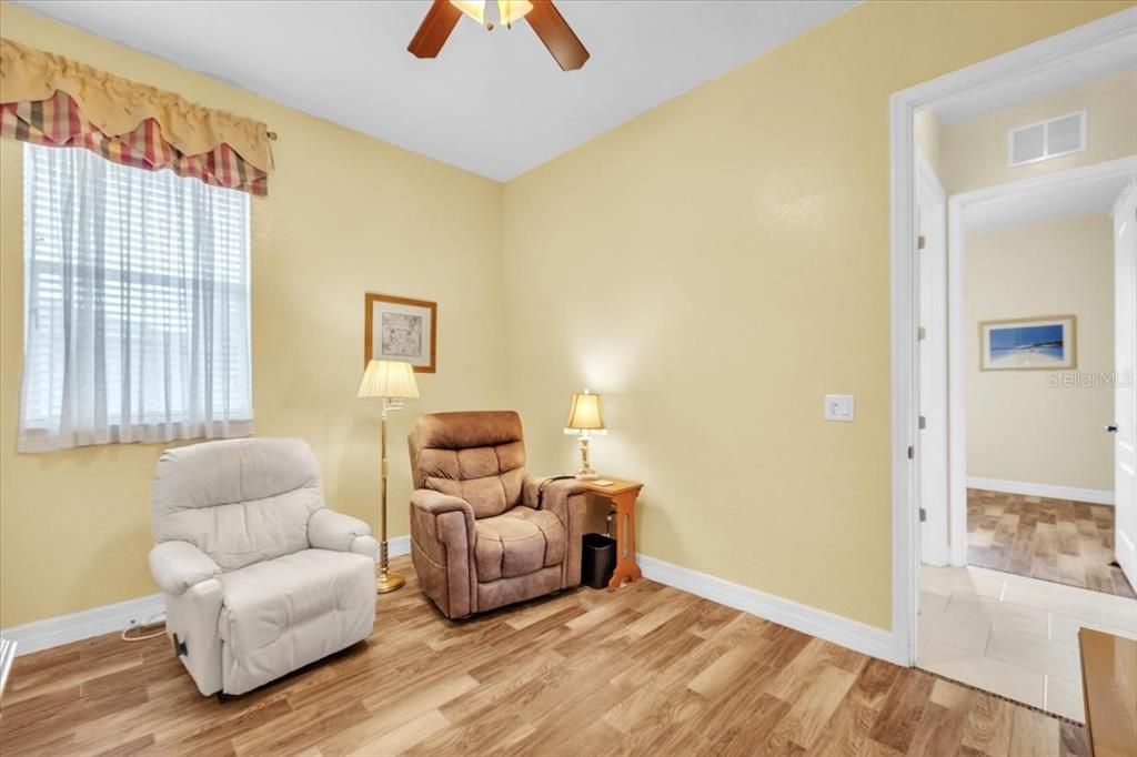 For Sale: $399,000 (3 beds, 2 baths, 1850 Square Feet)