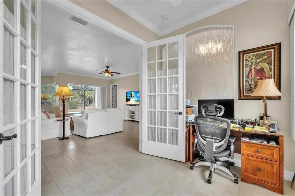 For Sale: $399,000 (3 beds, 2 baths, 1850 Square Feet)