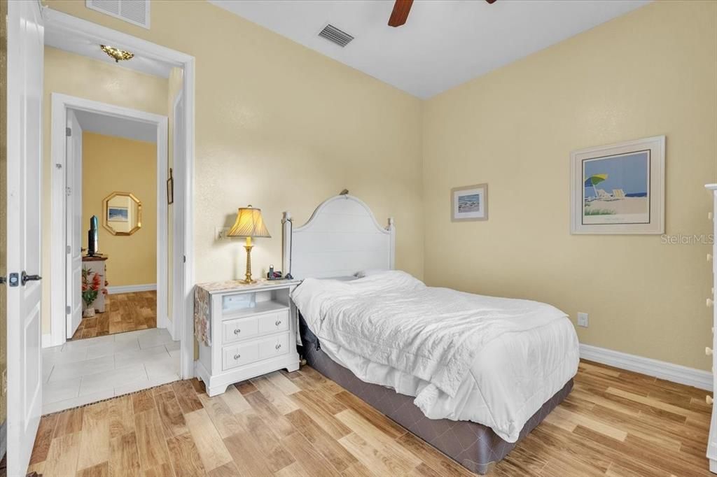 For Sale: $399,000 (3 beds, 2 baths, 1850 Square Feet)