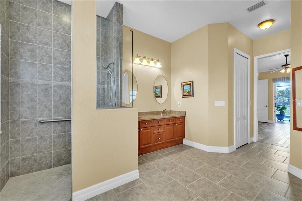 For Sale: $399,000 (3 beds, 2 baths, 1850 Square Feet)