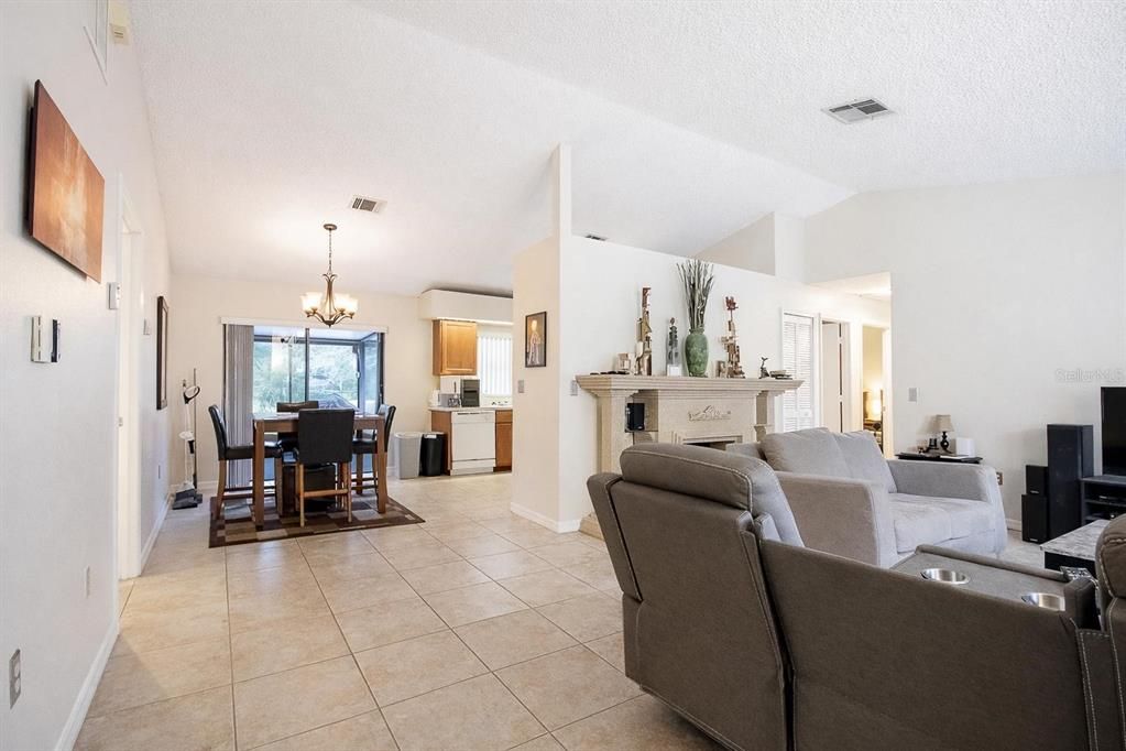 En Venta: $279,990 (3 camas, 2 baños, 1422 Pies cuadrados)