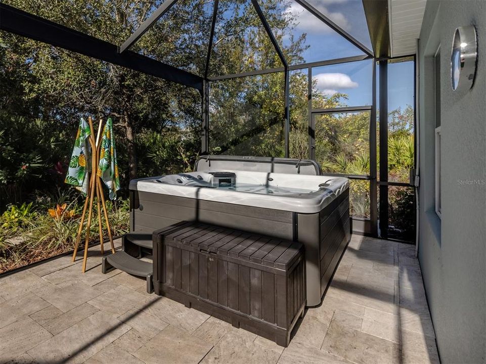 For Sale: $536,880 (3 beds, 2 baths, 2237 Square Feet)