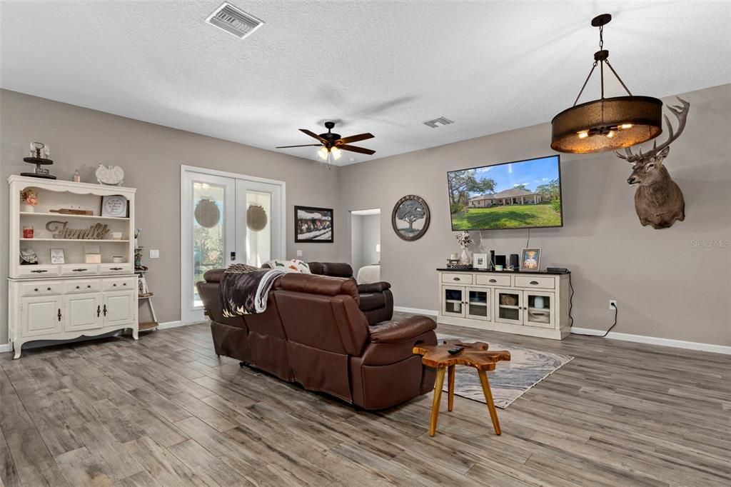 На продажу: $675,000 (3 спален, 3 ванн, 2229 Квадратных фут)