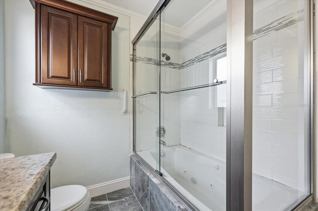 На продажу: $375,000 (3 спален, 2 ванн, 1296 Квадратных фут)