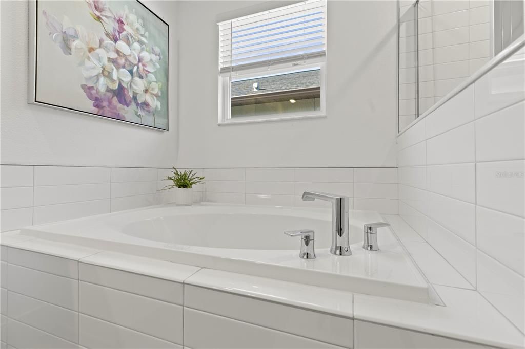 待售: $519,900 (4 贝兹, 2 浴室, 2334 平方英尺)