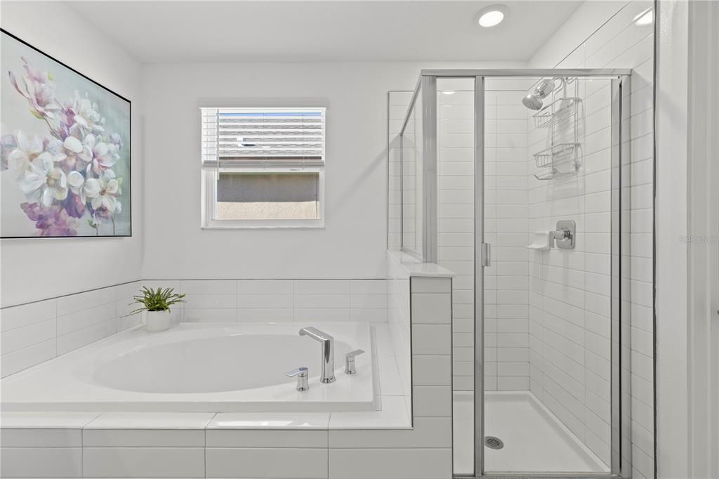 待售: $519,900 (4 贝兹, 2 浴室, 2334 平方英尺)