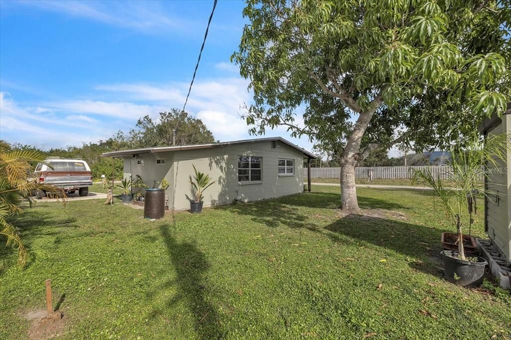 待售: $289,000 (3 贝兹, 1 浴室, 864 平方英尺)