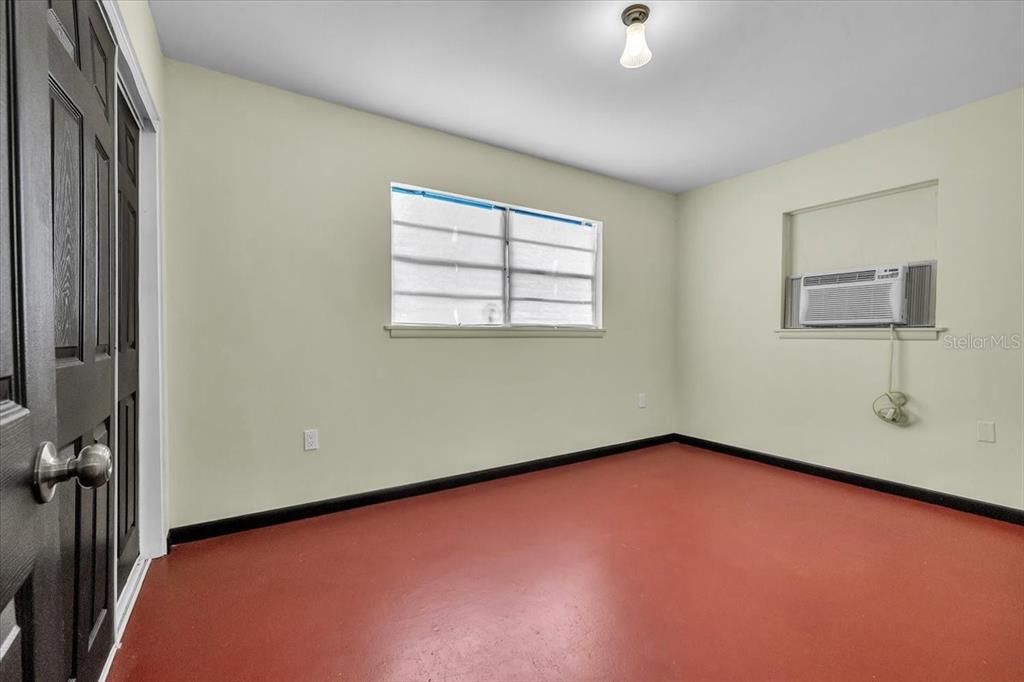 待售: $289,000 (3 贝兹, 1 浴室, 864 平方英尺)