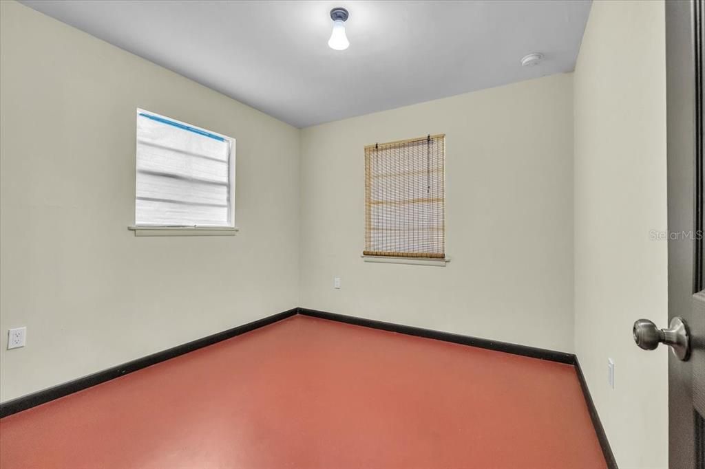 待售: $289,000 (3 贝兹, 1 浴室, 864 平方英尺)