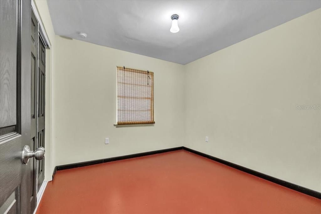 待售: $289,000 (3 贝兹, 1 浴室, 864 平方英尺)