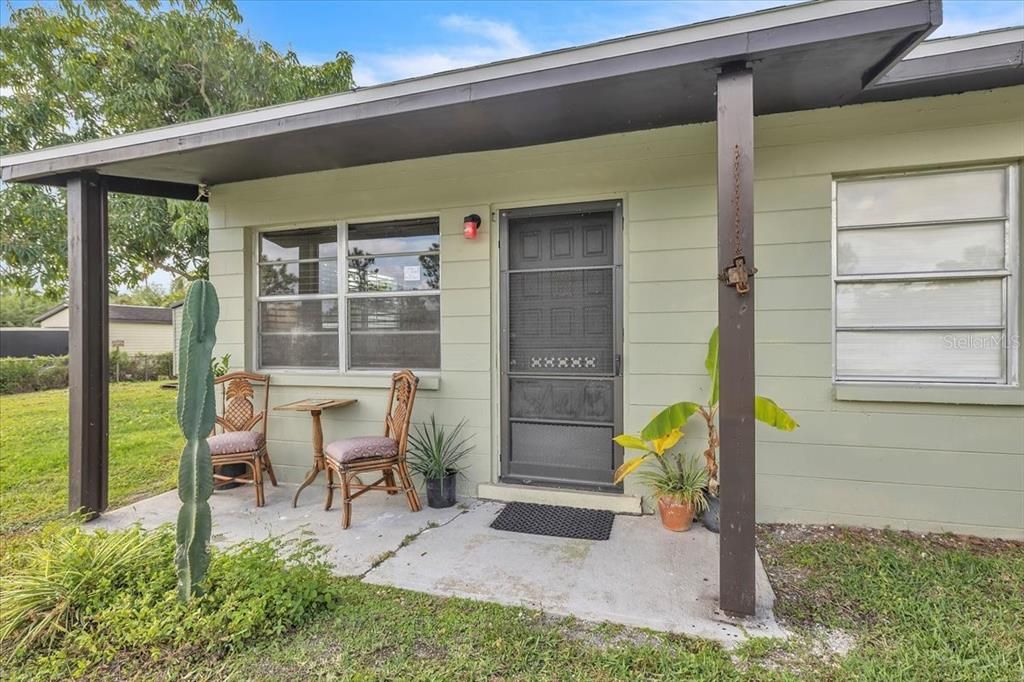 待售: $289,000 (3 贝兹, 1 浴室, 864 平方英尺)