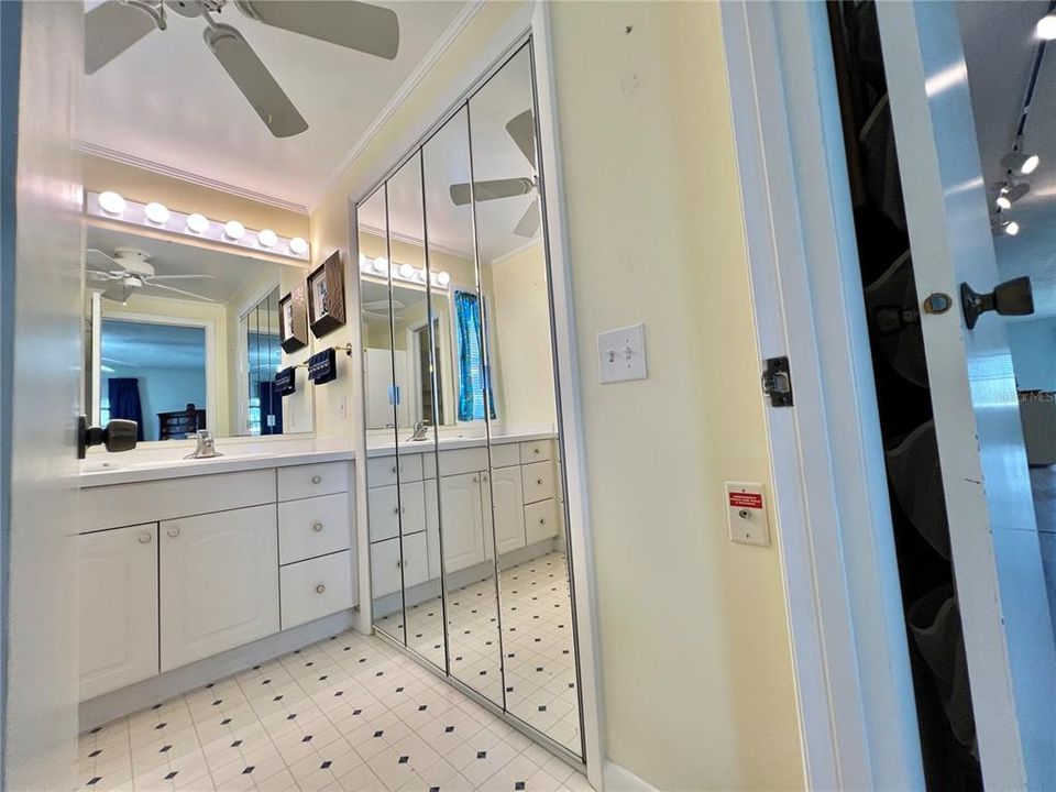 En Venta: $161,500 (2 camas, 2 baños, 1342 Pies cuadrados)