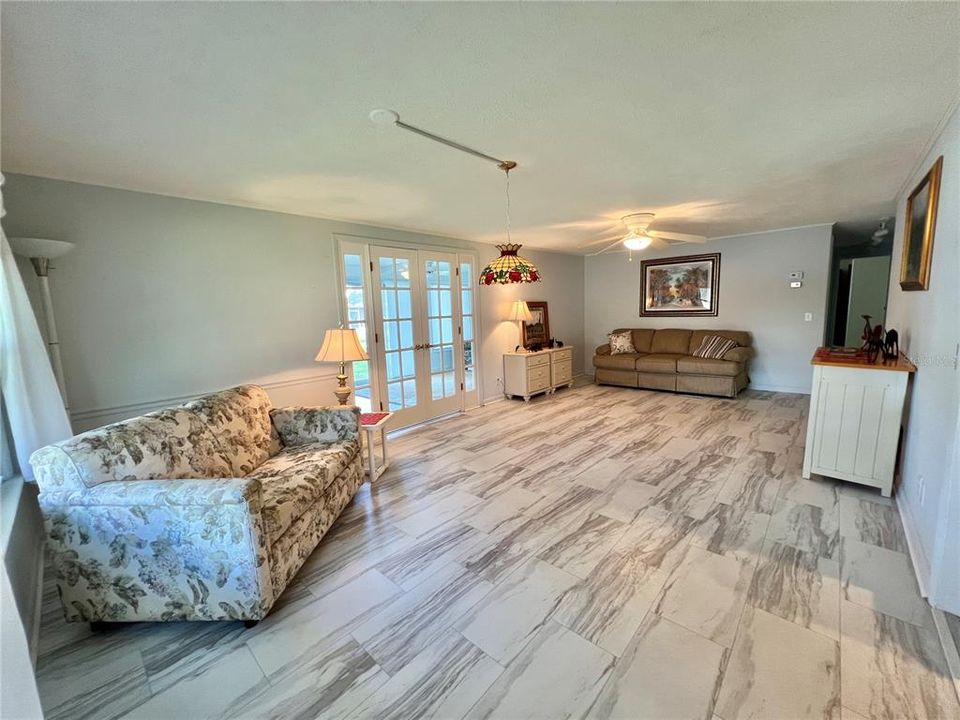 En Venta: $161,500 (2 camas, 2 baños, 1342 Pies cuadrados)