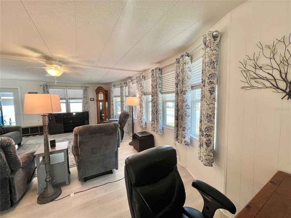 En Venta: $159,500 (2 camas, 2 baños, 1332 Pies cuadrados)