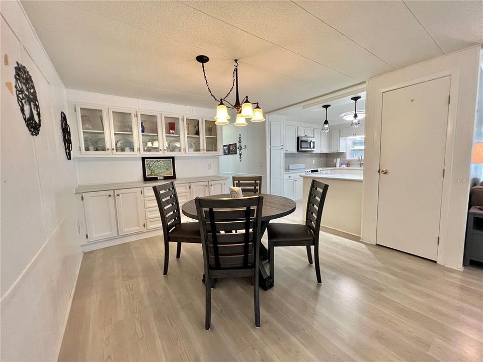 En Venta: $159,500 (2 camas, 2 baños, 1332 Pies cuadrados)