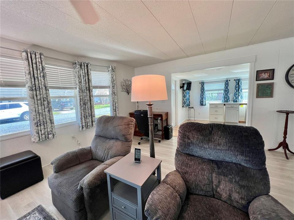 En Venta: $159,500 (2 camas, 2 baños, 1332 Pies cuadrados)