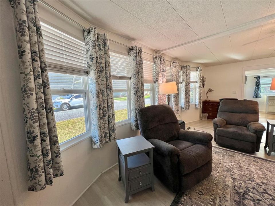 En Venta: $159,500 (2 camas, 2 baños, 1332 Pies cuadrados)