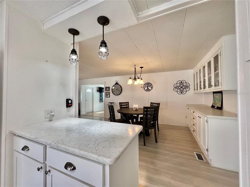 En Venta: $159,500 (2 camas, 2 baños, 1332 Pies cuadrados)