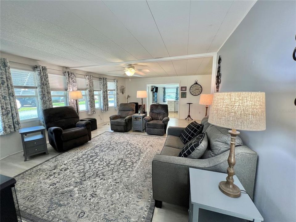 En Venta: $159,500 (2 camas, 2 baños, 1332 Pies cuadrados)