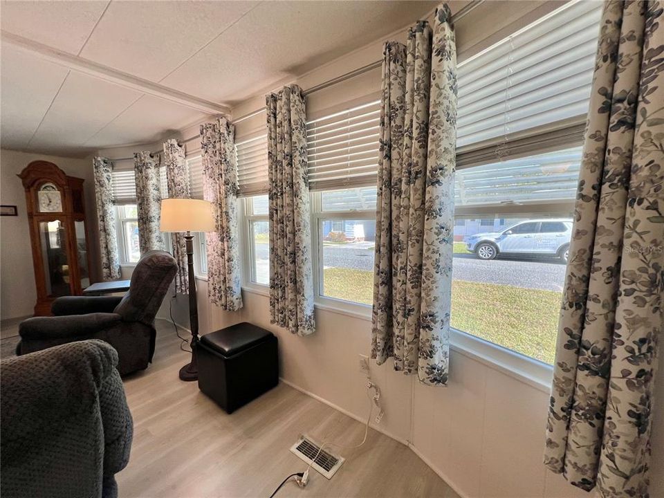 En Venta: $159,500 (2 camas, 2 baños, 1332 Pies cuadrados)