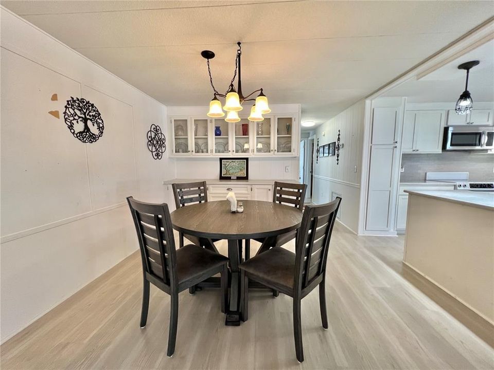 En Venta: $159,500 (2 camas, 2 baños, 1332 Pies cuadrados)