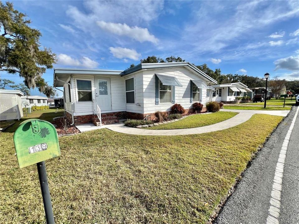 На продажу: $123,500 (2 спален, 2 ванн, 1168 Квадратных фут)