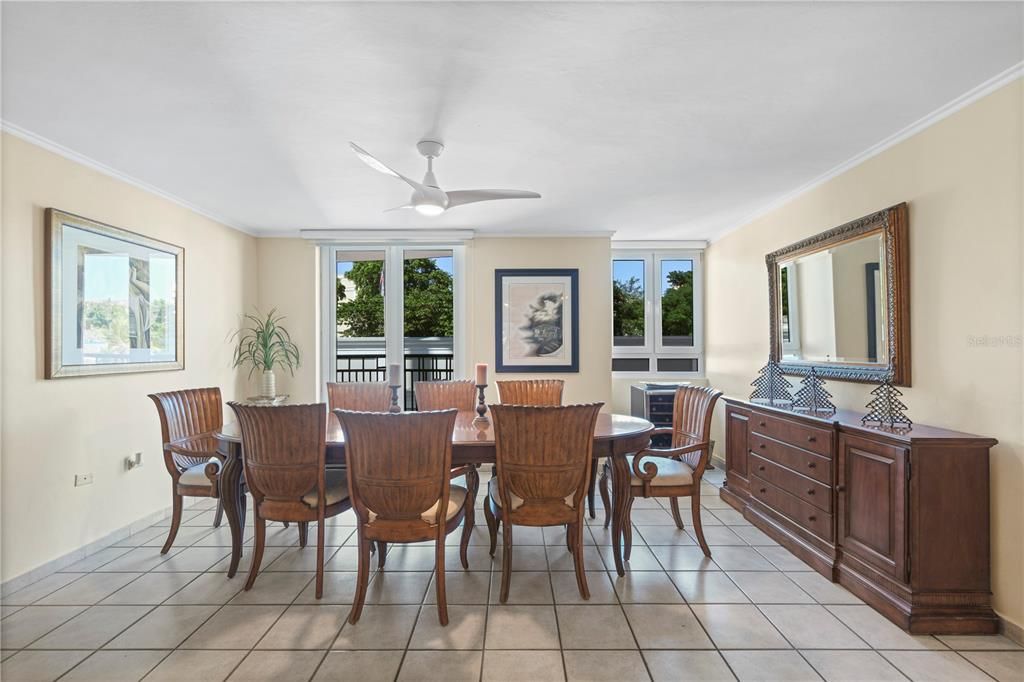 На продажу: $810,000 (2 спален, 2 ванн, 1432 Квадратных фут)