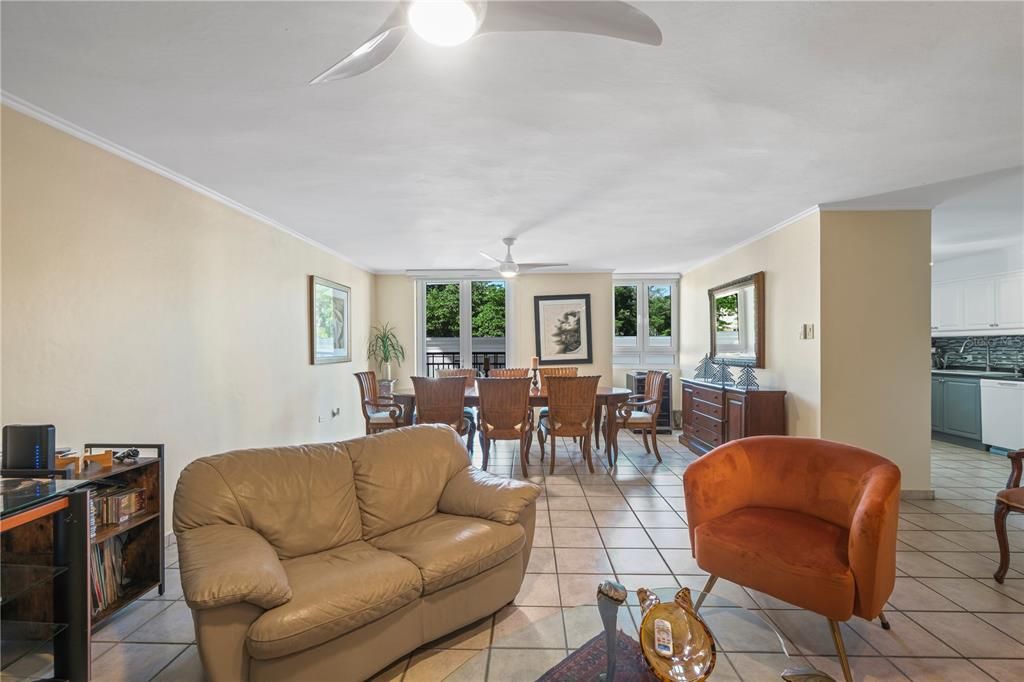 На продажу: $810,000 (2 спален, 2 ванн, 1432 Квадратных фут)