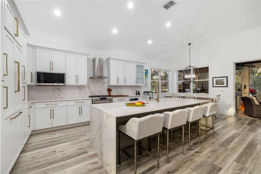 待售: $660,000 (3 贝兹, 2 浴室, 1998 平方英尺)