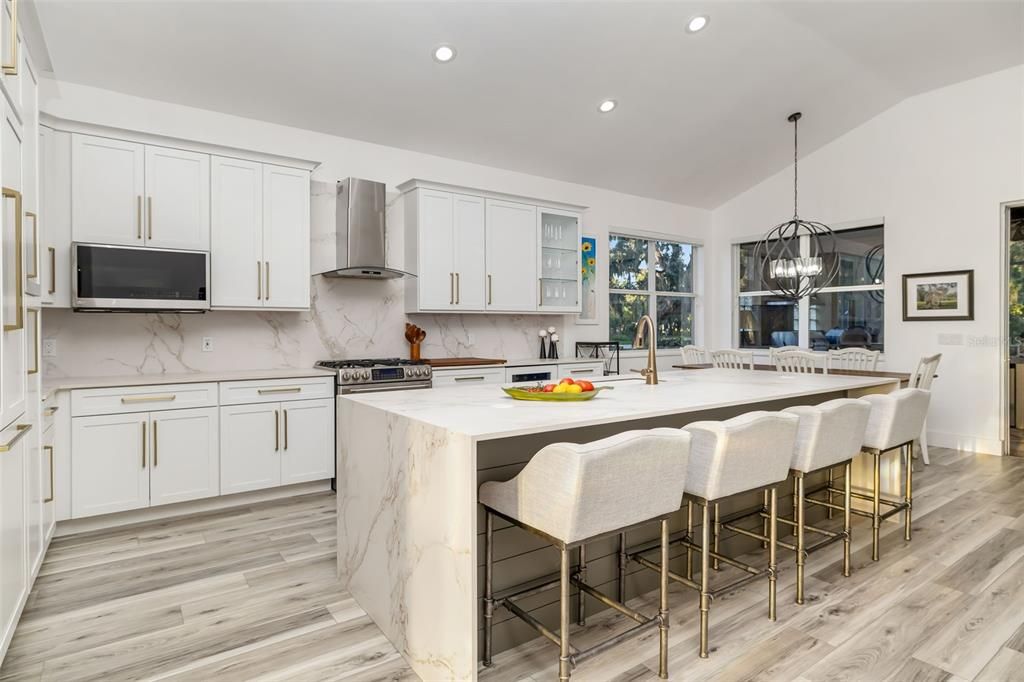 待售: $660,000 (3 贝兹, 2 浴室, 1998 平方英尺)