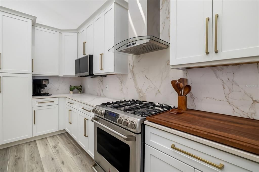 待售: $660,000 (3 贝兹, 2 浴室, 1998 平方英尺)