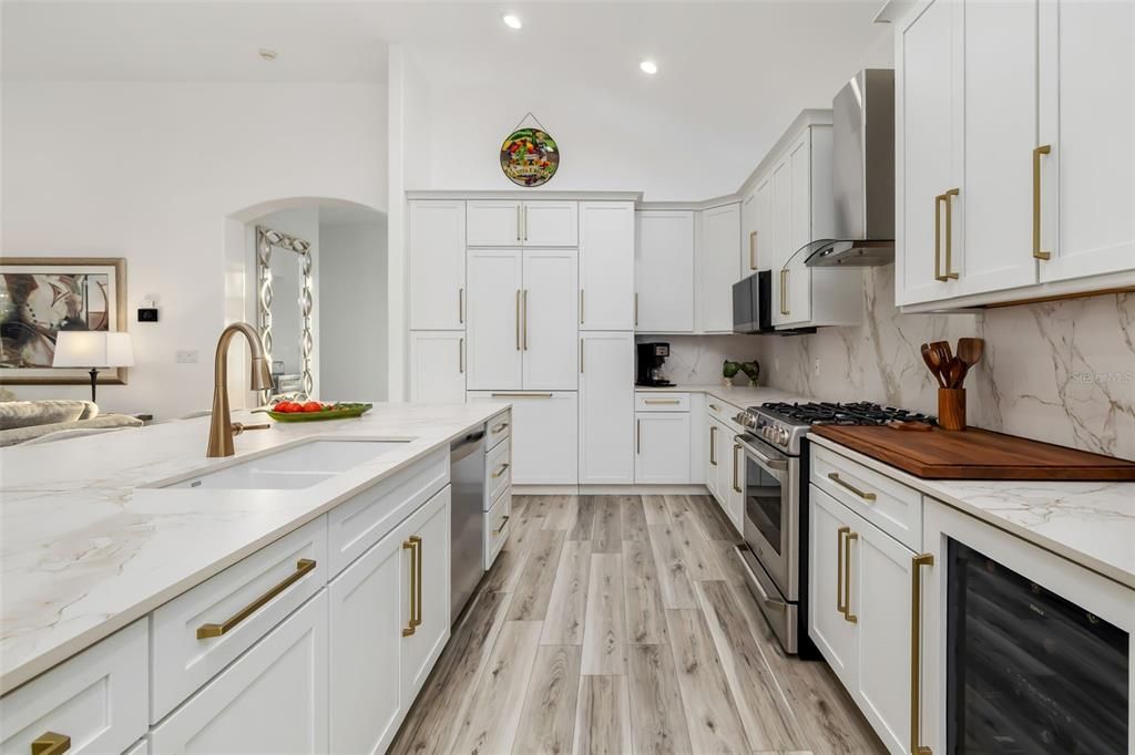 待售: $660,000 (3 贝兹, 2 浴室, 1998 平方英尺)