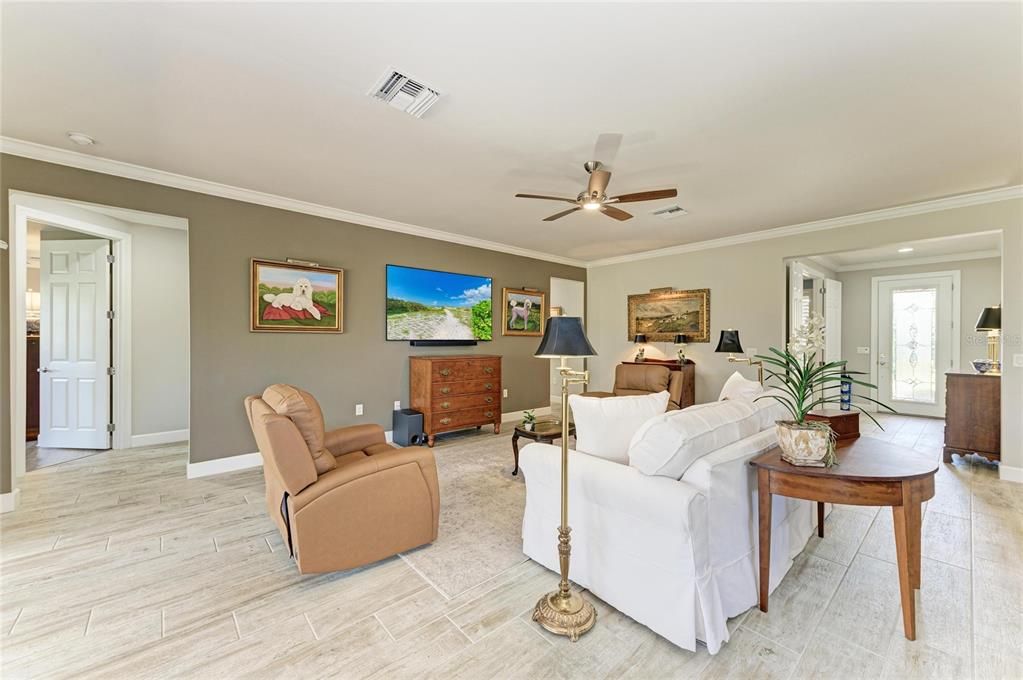 待售: $835,000 (3 贝兹, 3 浴室, 2511 平方英尺)