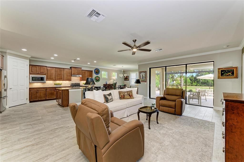 待售: $835,000 (3 贝兹, 3 浴室, 2511 平方英尺)