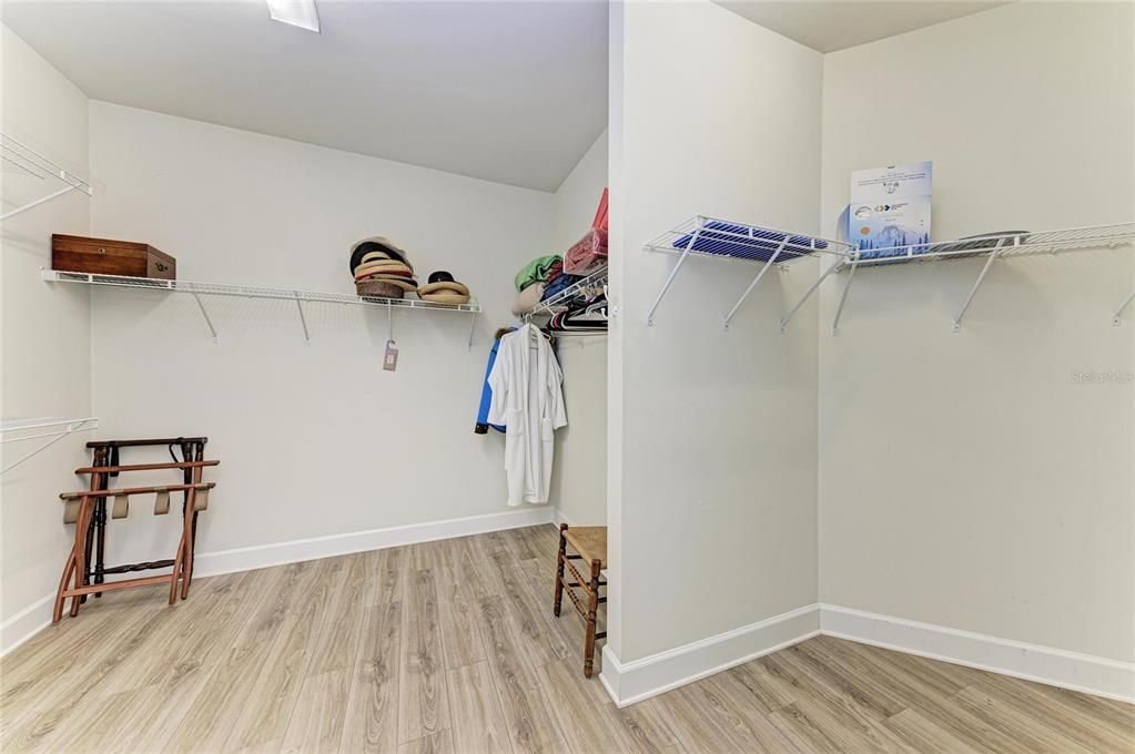 待售: $835,000 (3 贝兹, 3 浴室, 2511 平方英尺)